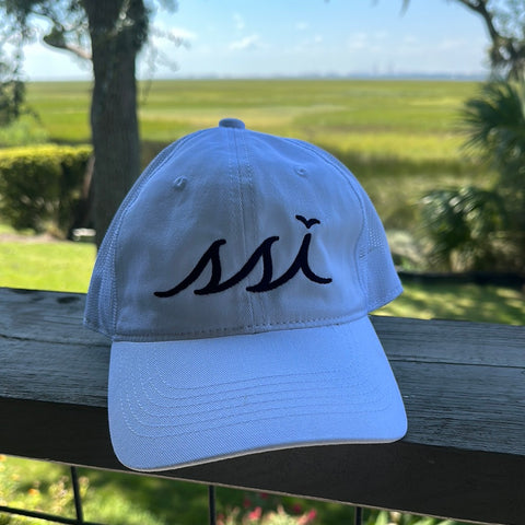 White Outdoor Hat / Navy logo– White Mesh Back