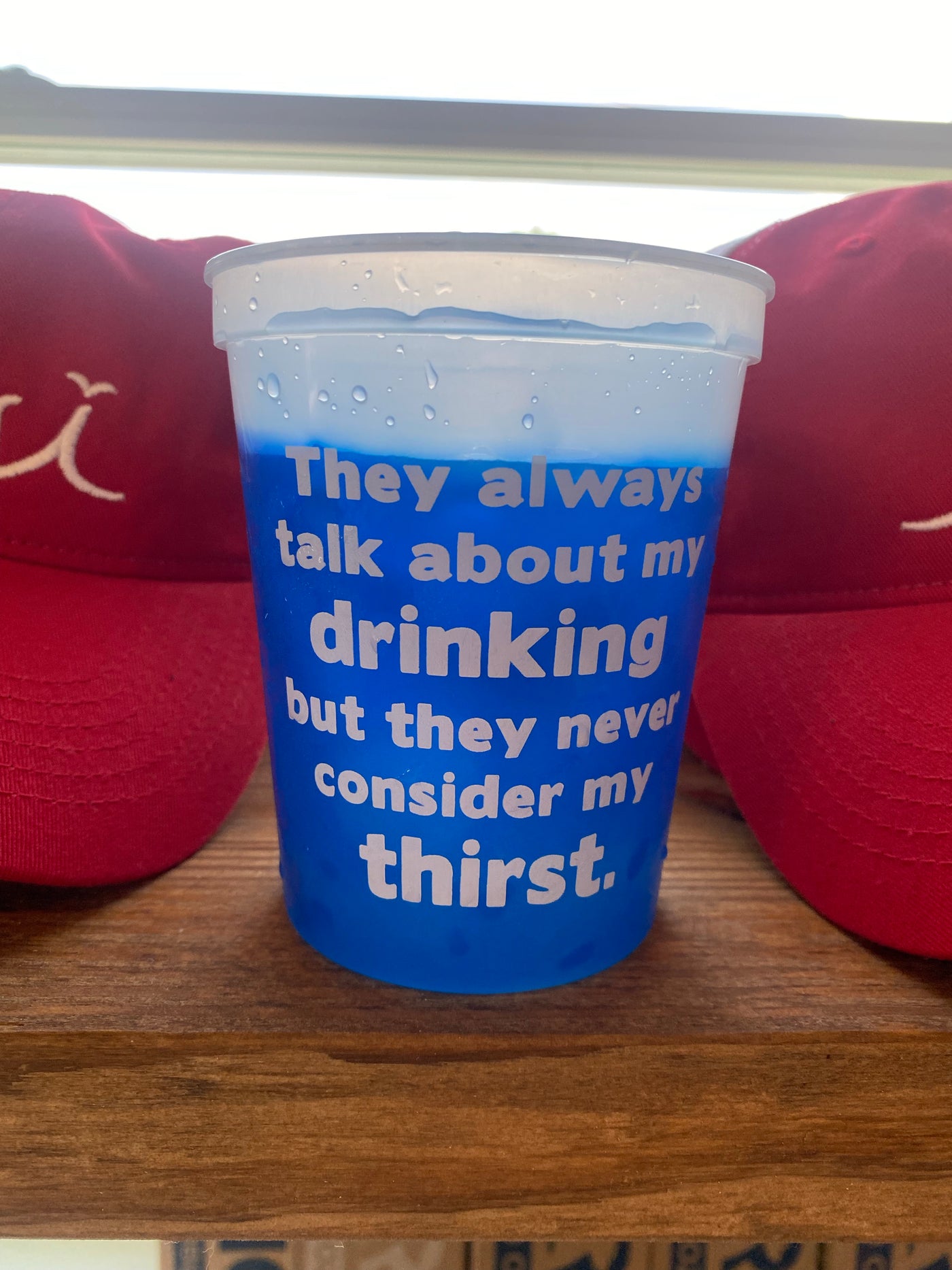Stack of 5 color changing cups.