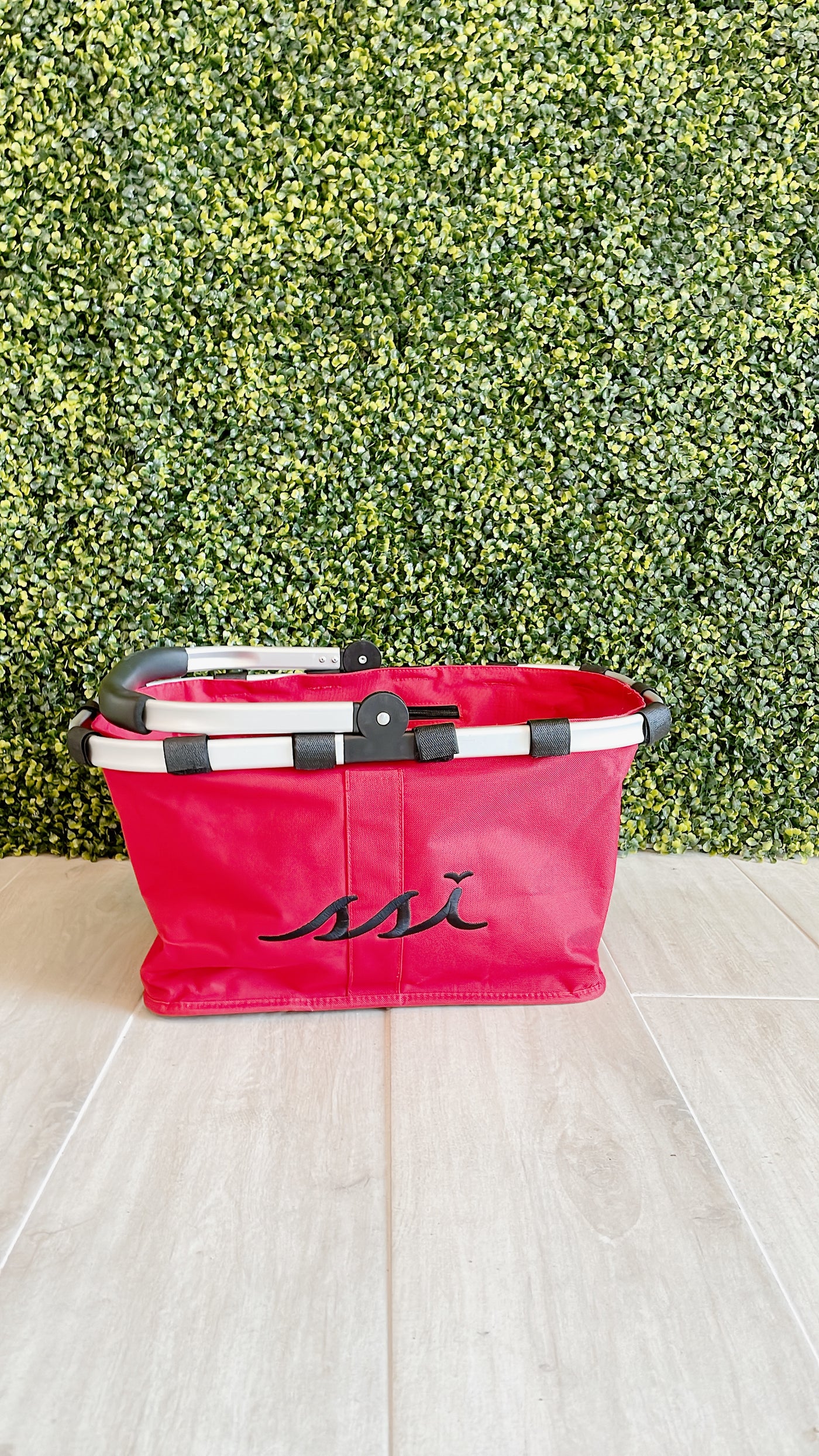 Red tote