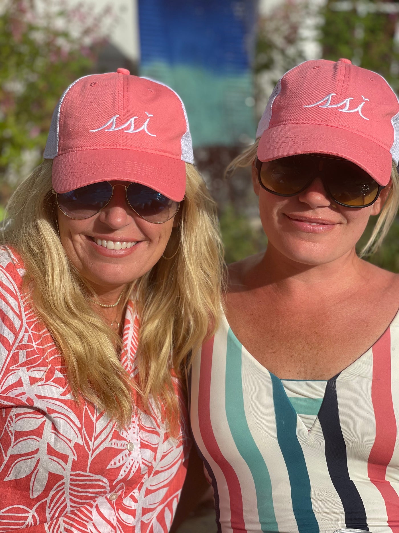 Melon Outdoor Hat /White Logo – White Mesh Back